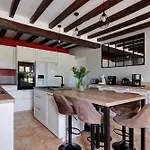 O Bleu Holiday home